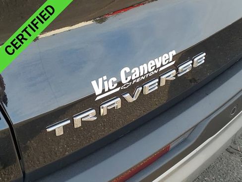 Used 2025 Chevrolet Traverse LT w/ Driver Confidence Package image 32