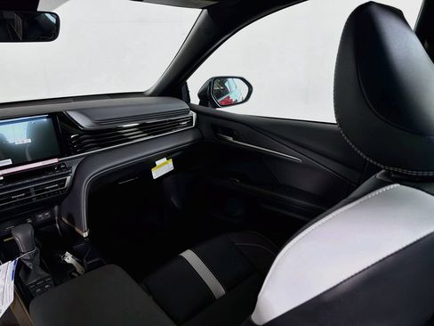 New 2026 Toyota Camry Hybrid AWD/4WD image 21
