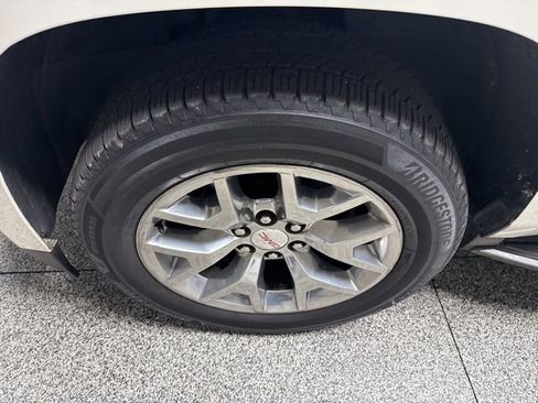 Used 2015 GMC Yukon SLT w/ Open Road Package image 3