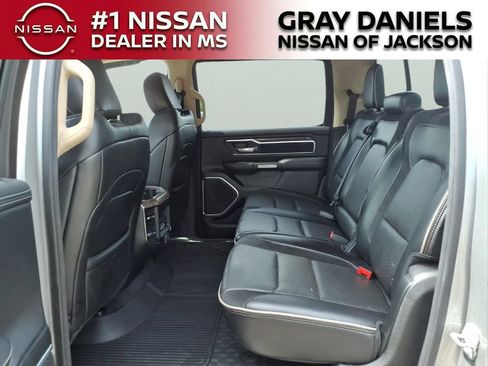 Used 2019 RAM 1500 Laramie AWD/4WD image 25