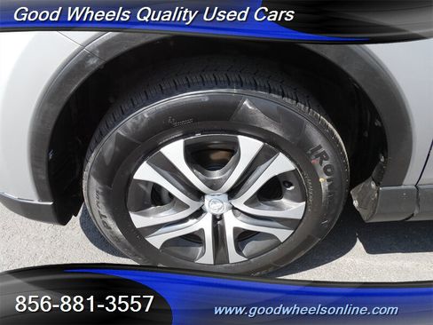 Used 2016 Toyota RAV4 LE FWD image 11