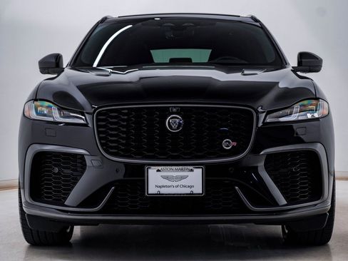 Used 2021 Jaguar F-PACE SVR image 6