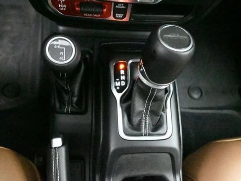 Used 2023 Jeep Gladiator Rubicon w/ LED Lighting Group AWD/4WD image 21