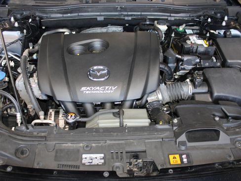 Used 2016 MAZDA MAZDA3 i Sport w/ Preferred Equipment Package FWD image 33