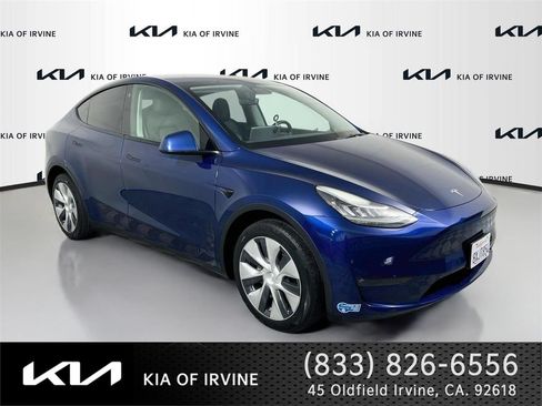 Used 2021 Tesla Model Y Long Range AWD/4WD image 1