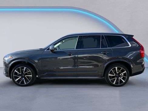 Certified 2022 Volvo XC90 T6 Momentum w/ Climate Package image 6