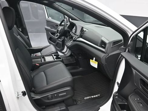 New 2026 Honda Odyssey Sport-L image 37