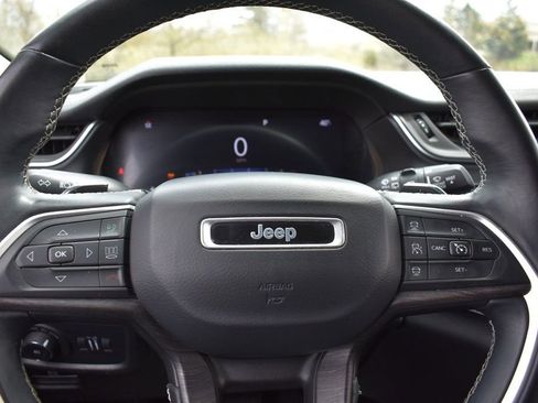 Used 2021 Jeep Grand Cherokee L Limited w/ Trailer Tow Group (B) AWD/4WD image 14