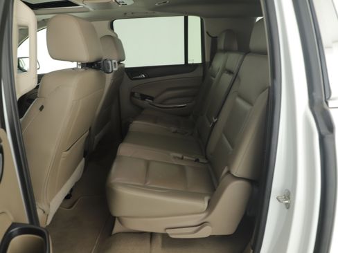 Used 2019 GMC Yukon XL SLT w/ Open Road Package image 15