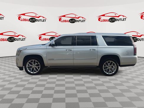 Used 2020 Cadillac Escalade ESV Premium Luxury RWD image 5