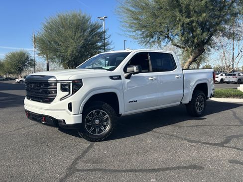 Used 2024 GMC Sierra 1500 AT4 w/ Technology Package image 32