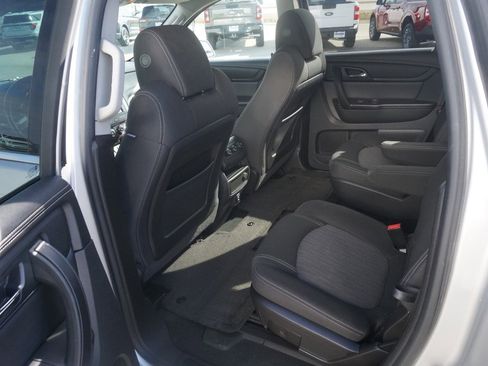 Used 2016 Chevrolet Traverse LT w/ Style and Technology Package image 9