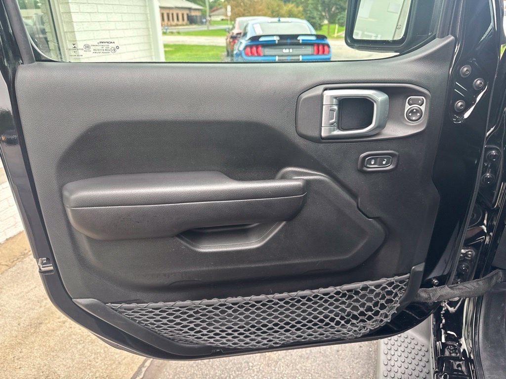 Used 2019 Jeep Wrangler Unlimited Sport S AWD/4WD image 19