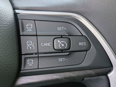 New 2025 Jeep Grand Cherokee Limited AWD/4WD image 20