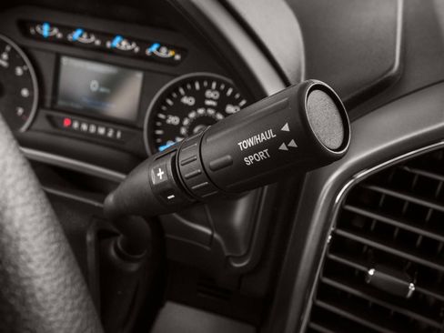 Used 2017 Ford F150 XLT w/ Equipment Group 302A Luxury image 31