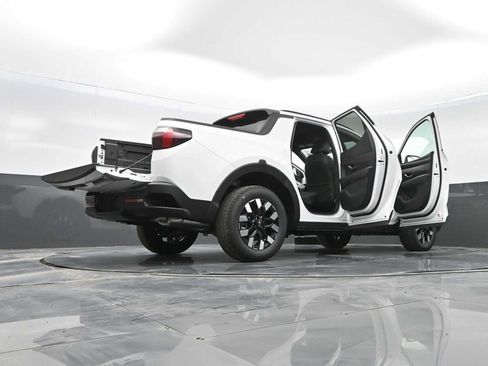 Used 2025 Hyundai Santa Cruz SEL AWD/4WD image 43