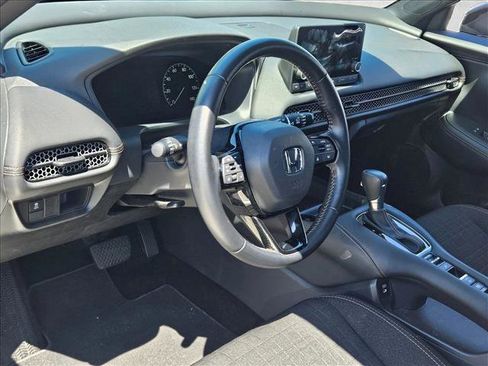 Used 2025 Honda HR-V Sport image 9
