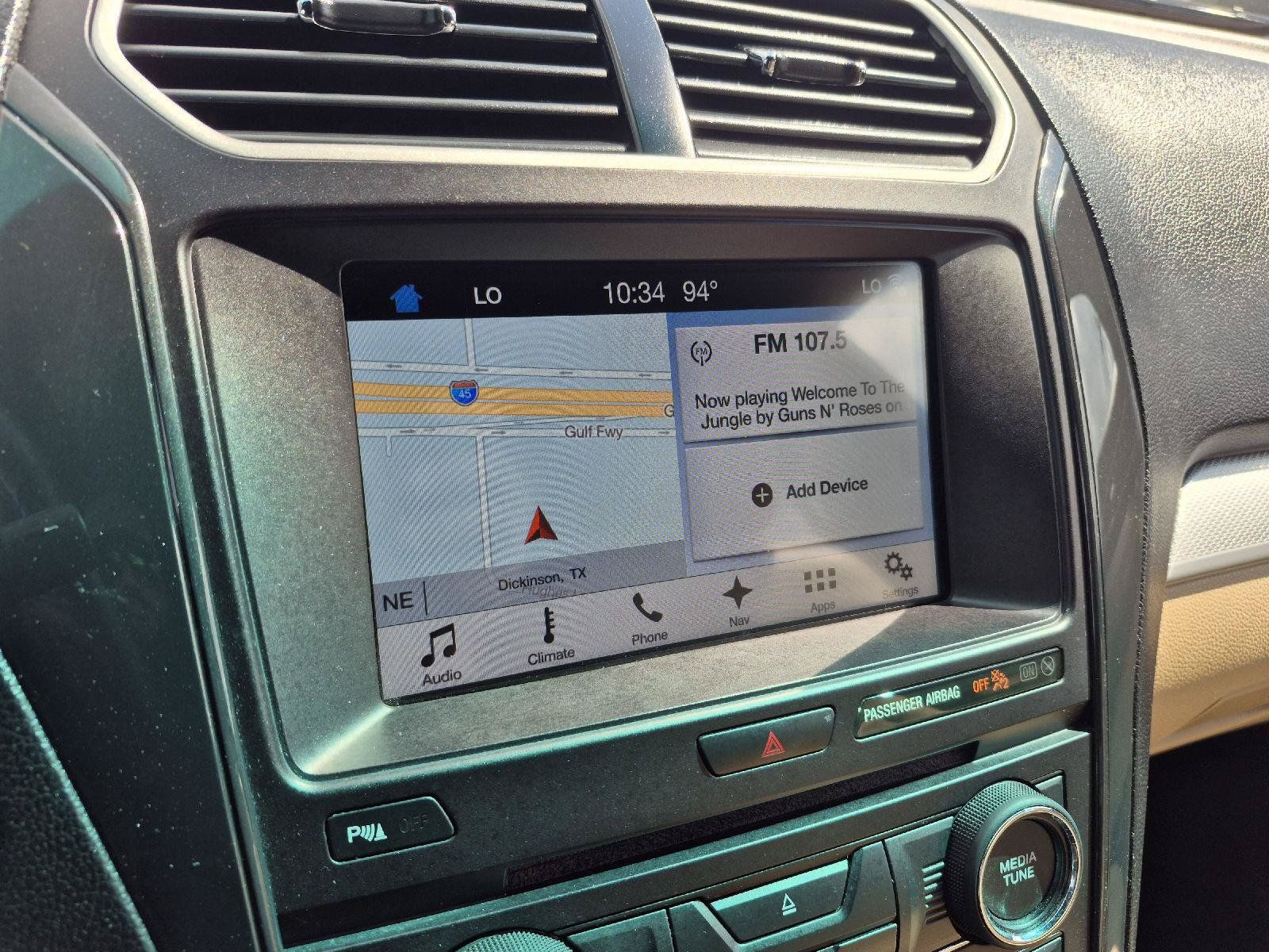 Used 2017 Ford Explorer XLT w/ Equipment Group 202A FWD image 4