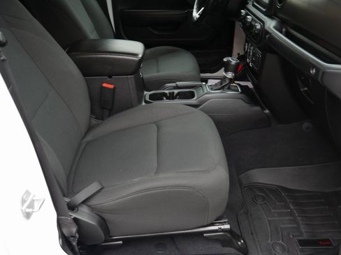 Used 2020 Jeep Gladiator Sport w/ Quick Order Package 24S image 20