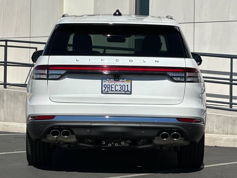 Used 2025 Lincoln Aviator Reserve w/ Illumination Package image 4