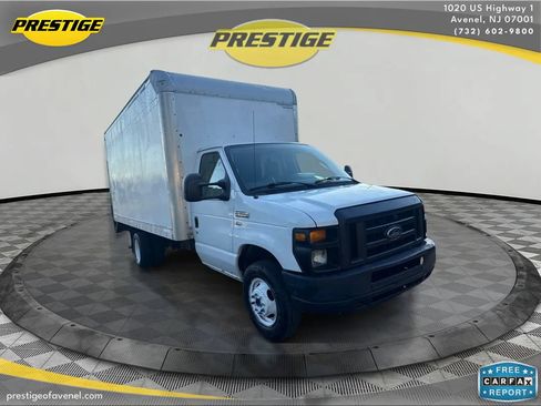 Used 2013 Ford E-350 and Econoline 350 Super Duty RWD image 3