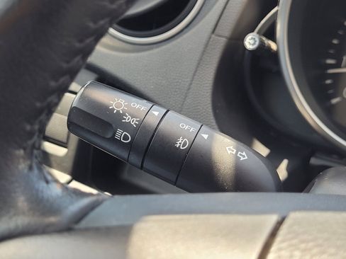 Used 2015 MAZDA MAZDA5 Touring FWD image 20