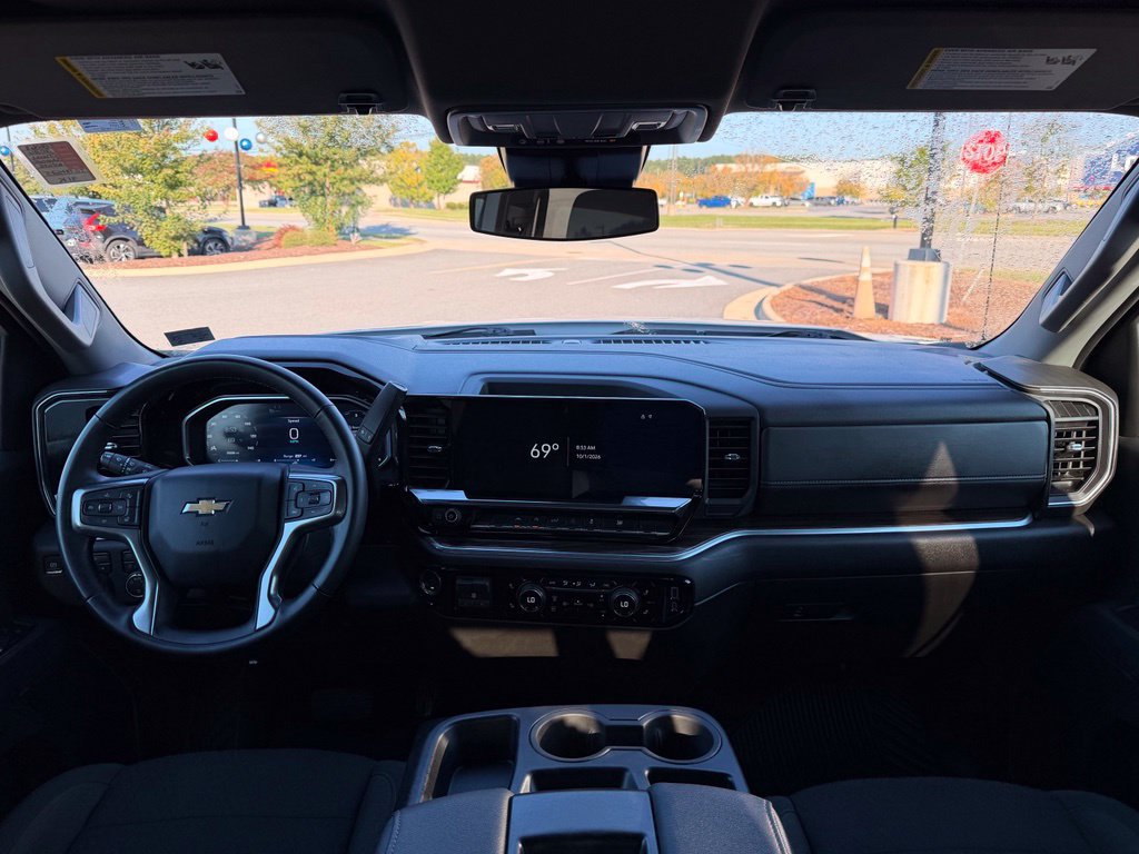 Used 2026 Chevrolet Silverado 1500 LT AWD/4WD image 14