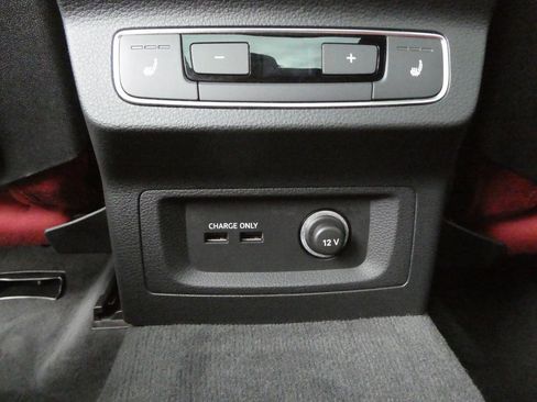 Used 2022 Audi SQ5 Prestige w/ Prestige Package image 46