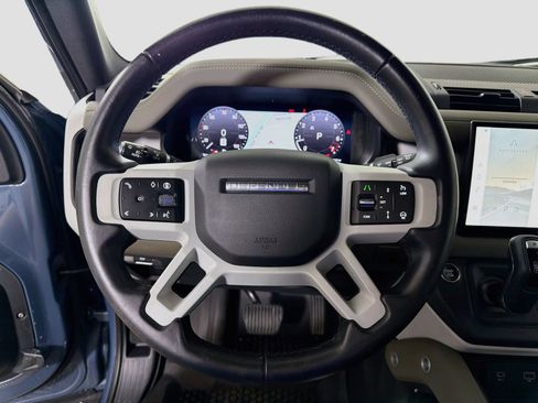 Used 2024 Land Rover Defender 110 SE AWD/4WD image 13
