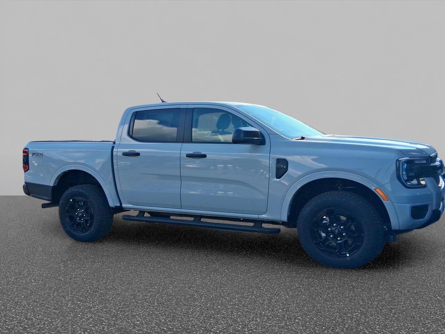 New 2026 Ford Ranger XLT w/ Equipment Group 301A High AWD/4WD image 2