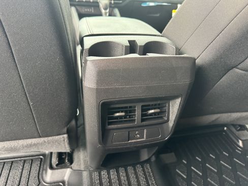 Used 2024 GMC Canyon Elevation w/ Trailering Package image 16