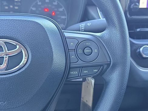 Certified 2025 Toyota Corolla LE FWD image 29