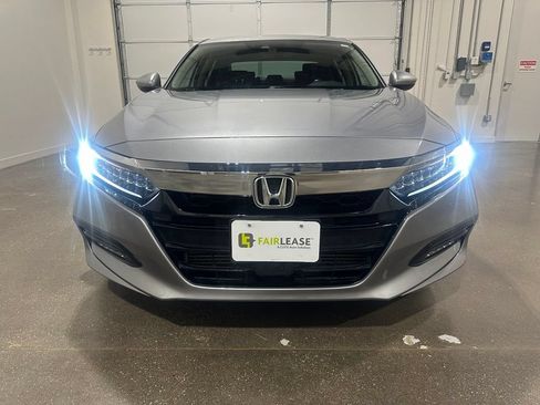 Used 2020 Honda Accord Touring image 2