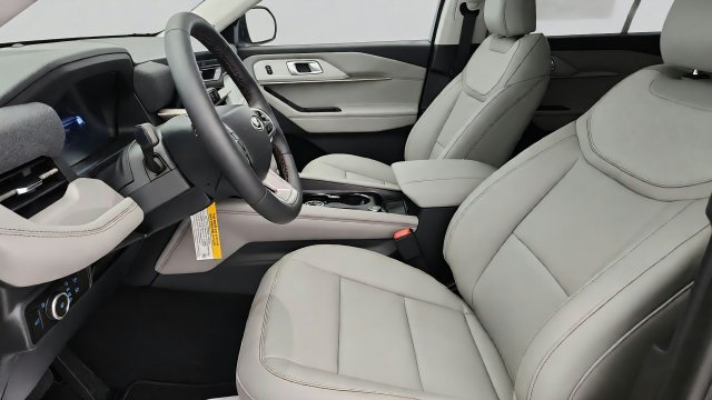 New 2026 Ford Explorer Active w/ Active Comfort Package AWD/4WD image 11