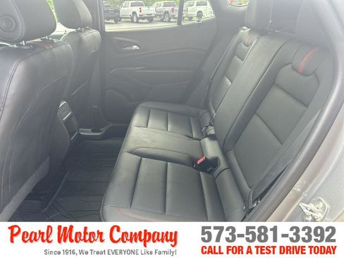 Used 2024 Chevrolet Trax RS w/ Sunroof Package FWD image 20