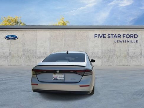 Used 2023 Honda Accord Sport image 7