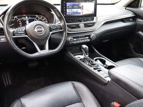 Used 2023 Nissan Altima 2.5 SL FWD image 5