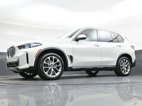 Used 2024 BMW X5 xDrive40i w/ Premium Package AWD/4WD image 71