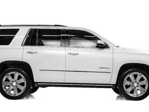 Used 2016 GMC Yukon Denali w/ Open Road Package AWD/4WD image 5