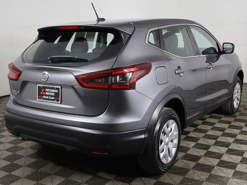 Used 2020 Nissan Rogue Sport S image 7