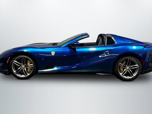 Used 2023 Ferrari 812 GTS RWD image 8