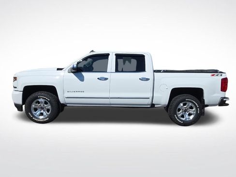 Used 2018 Chevrolet Silverado 1500 LTZ Z71 w/ LTZ Plus Package AWD/4WD image 7