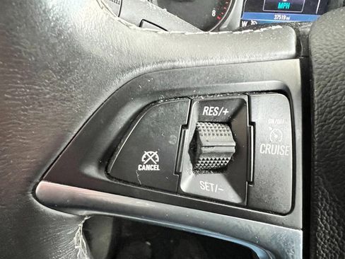 Used 2021 Buick Encore Preferred image 18