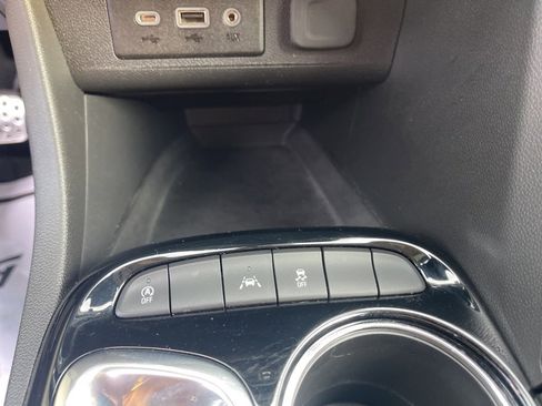 Used 2023 Buick Encore GX Select w/ Sport Touring Package image 27