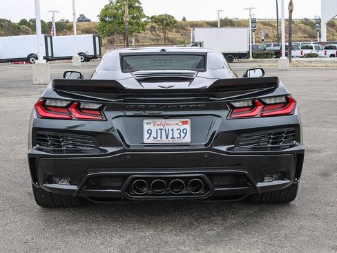 Used 2024 Chevrolet Corvette Z06 w/ Stealth Interior Trim Package RWD image 9