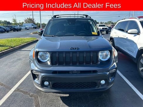Used 2023 Jeep Renegade Altitude AWD/4WD image 11