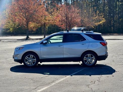 Used 2018 Chevrolet Equinox Premier image 3