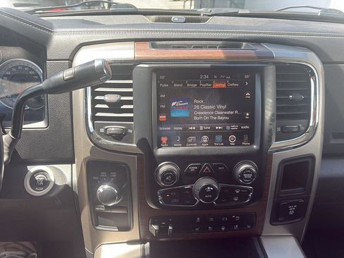 Used 2015 RAM 2500 Laramie AWD/4WD image 19