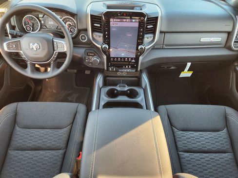 New 2026 RAM 1500 4x4 Crew Cab image 21