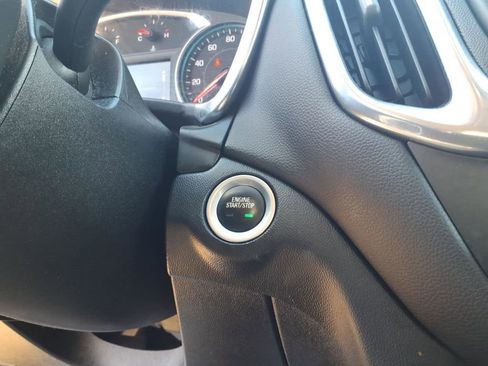 Used 2019 Chevrolet Equinox LT image 21